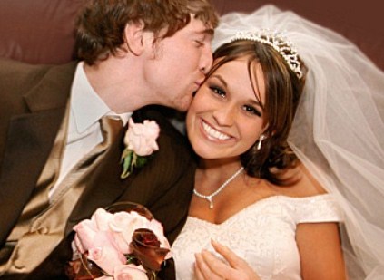 couple-getting-married